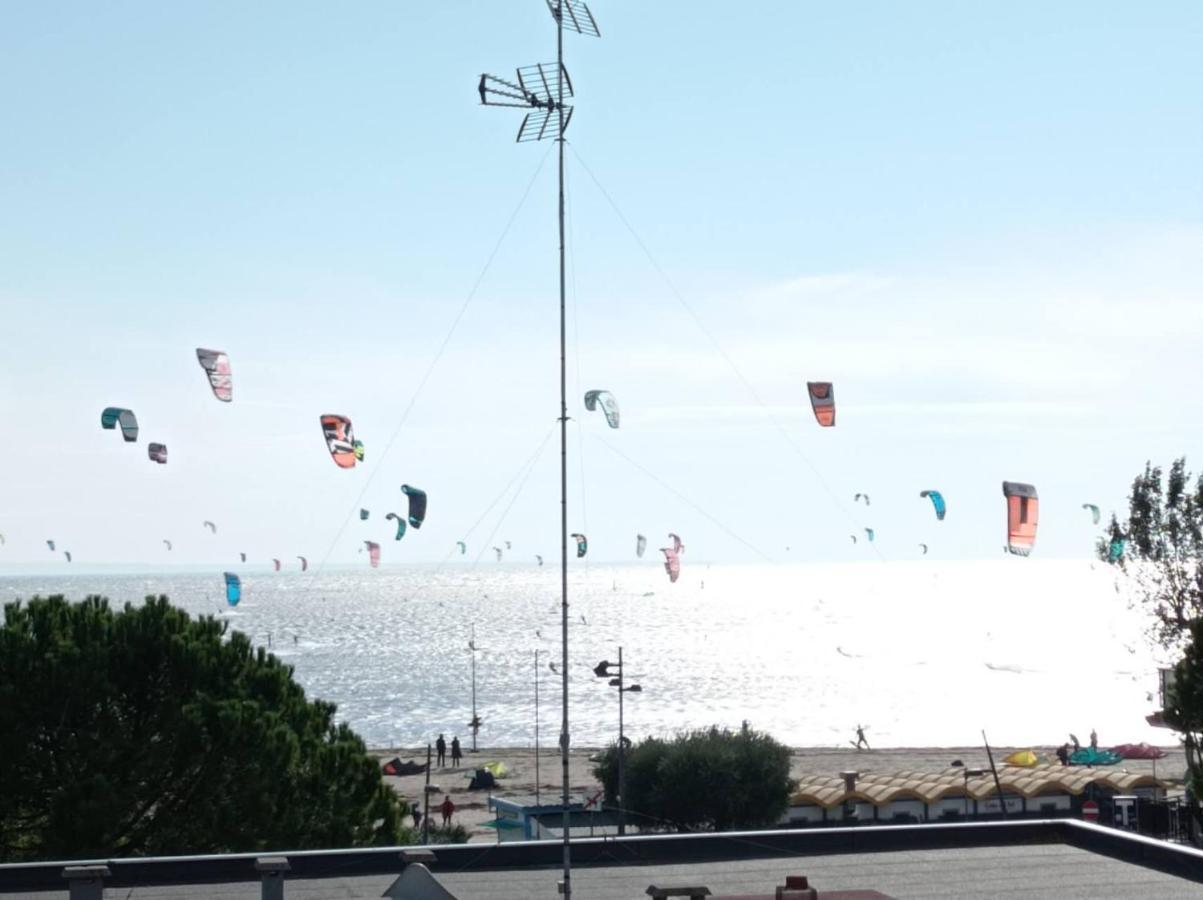 Seaview Beach Front Grado Pineta Andromeda 外观 照片